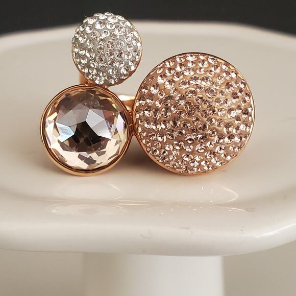 Swarovski Ring Rose Gold Pave and Faceted Crystals Size 52 US 5 1/2 Modern Bling - Picture 1 of 12